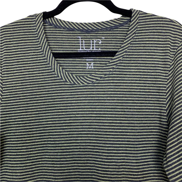 Lur Sustainable Recycled Asymmetrical Striped Scoop Neck Short Sleeve Top Medium - Picture 2 of 5